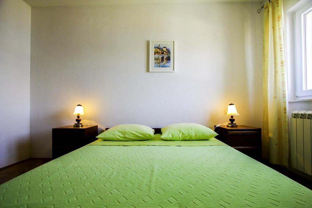 Apartments Zlatka تروغير الغرفة الصورة