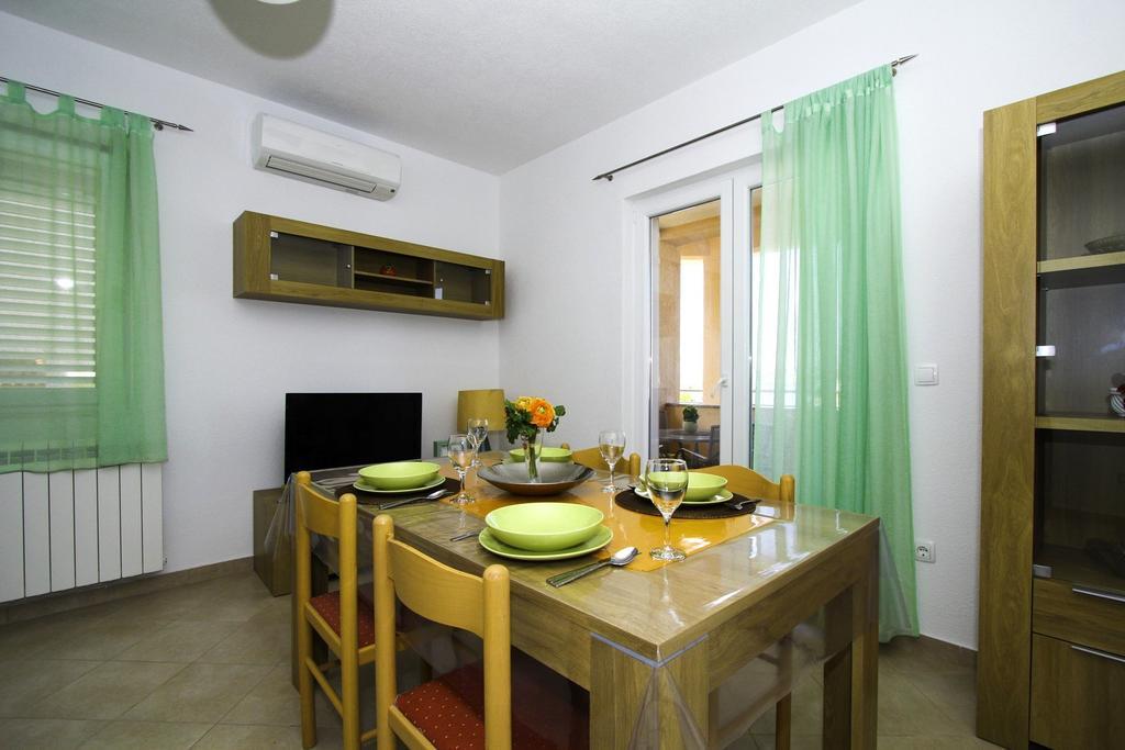 Apartments Zlatka تروغير الغرفة الصورة